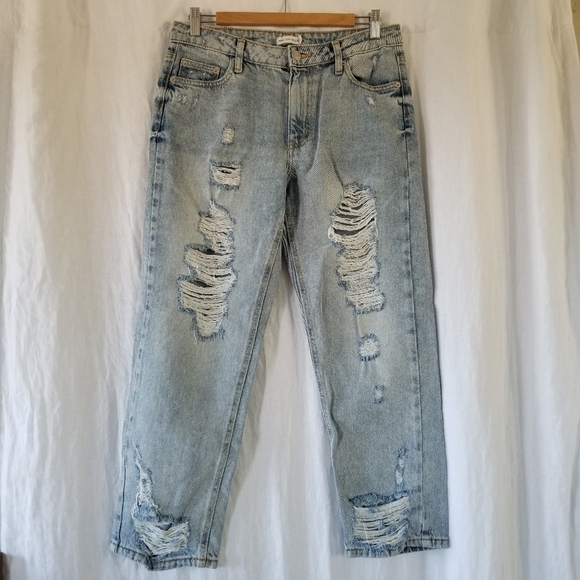 Avec Les Filles | Distressed High Rise Jean - Picture 1 of 9